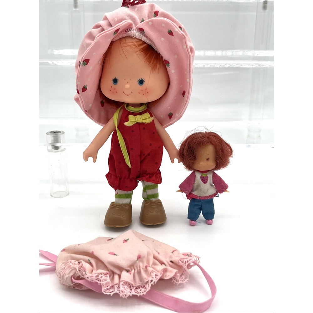 Vintage Strawberry Shortcake doll lot of 2 Miniature 3" and 5" w/ Berry Wear
